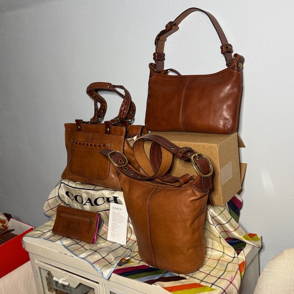 Coach Bleecker Burnished Whiskey Set - Shopper, Med Duffle, Slip Demi, Wallet - Picture 8 of 16